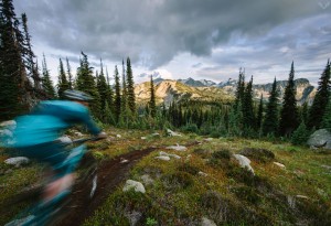 THE-KOOTENYAS-x-Yeti-SB6-Carbon2-LumberJac