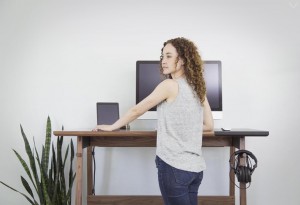 Artifox Standing Desk 01 Walnut 6 LumberJac