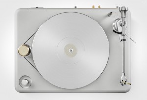 Shinola-Runwell-Turntable-3-LumberJac